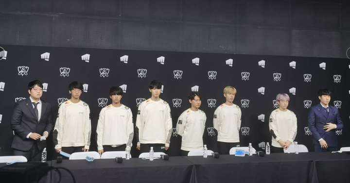 爱游戏入口-关于英雄联盟传奇谢幕，球迷泪洒赛场的信息