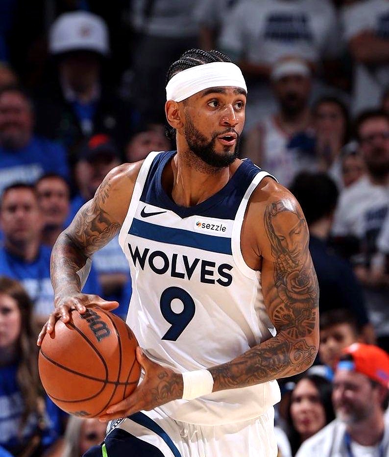 新秀球员崭露头角神奇表现，“突击得分”挑战极限！