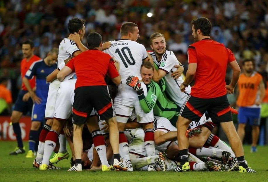 谁能笑到最后：两队顶尖球员将在赛场上一决高下