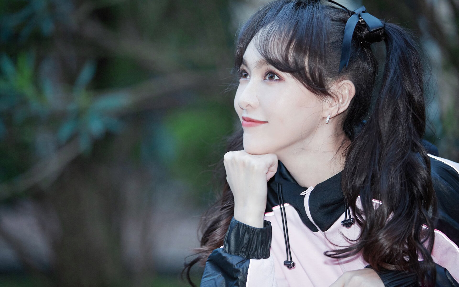 爱游戏娱乐-梦幻脚法编织东西方，当罗马血拼日本遇上德布劳内关键传球